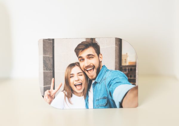 Los Imanes Lámina con Forma son un recuerdo único y especial para Primeras Comuniones, Bautizos, eventos y regalos personalizados.