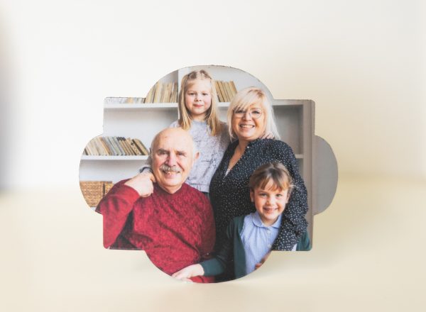 Los Imanes Lámina con Forma son un recuerdo único y especial para Primeras Comuniones, Bautizos, eventos y regalos personalizados.