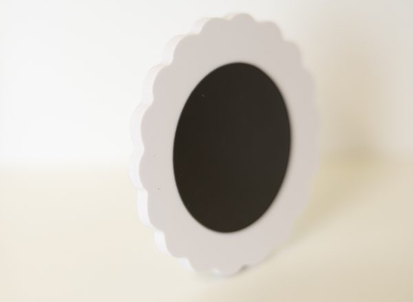 Los Imanes PVC personalizados con foto son un detalle delicado y elegante, ideales como recordatorios de Comunión o Bautizo.