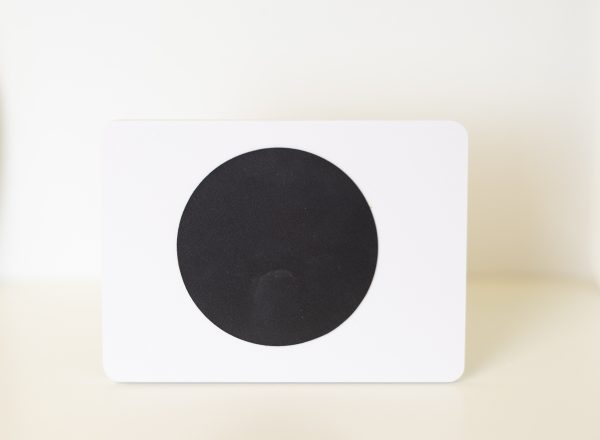 Los Imanes PVC personalizados con foto son un detalle delicado y elegante, ideales como recordatorios de Comunión o Bautizo.