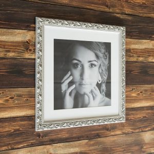 El Marco Vintage es una excelente opción para preservar tus imágenes con un toque especial vintage.
