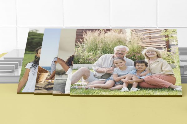 Añade un toque creativo y único a tu hogar o estudio con nuestros azulejos personalizables. Son prácticos y versátiles, permitiendo crear decoraciones originales sin necesidad de instalaciones complicadas. Perfectos para quienes buscan darle un toque personal y distintivo a cualquier espacio.