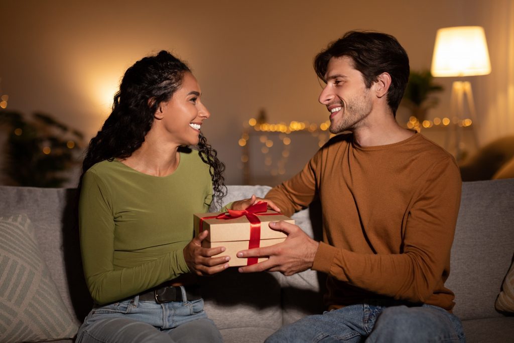 Ya sea un álbum de fotos para una boda, un detalle para el Día del Padre o un regalo para el Día de la Madre, en Galicia sabemos que los regalos son una forma de conectar con nuestras raíces y nuestras emociones.