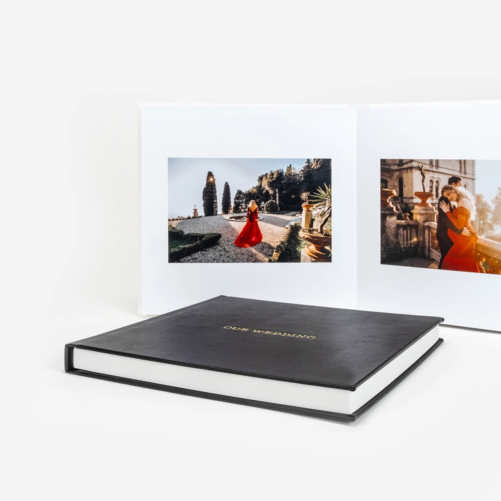 El Álbum de Fotos Clásico con Diseño a Medida es la opción perfecta para quienes buscan un álbum fotográfico de lujo, atemporal y elegante.