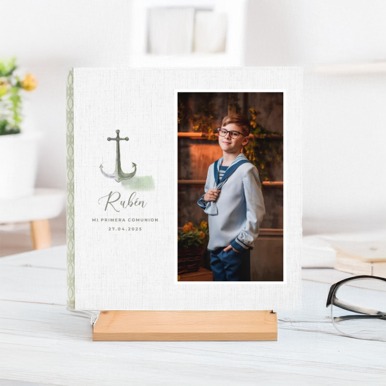 Álbum de Fotos de Primera Comunión Artesanal con Diseño Único y Detalles Premium